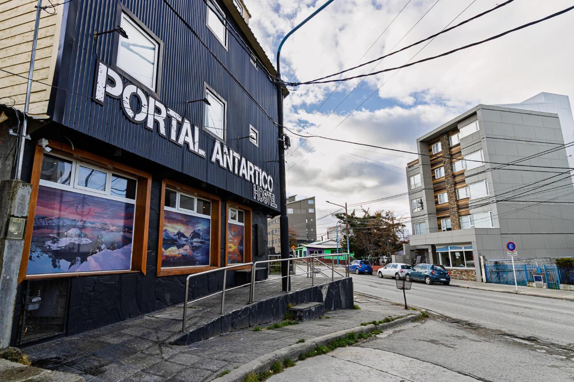 Portal Antartlco Hostel Ushuaia Exterior photo