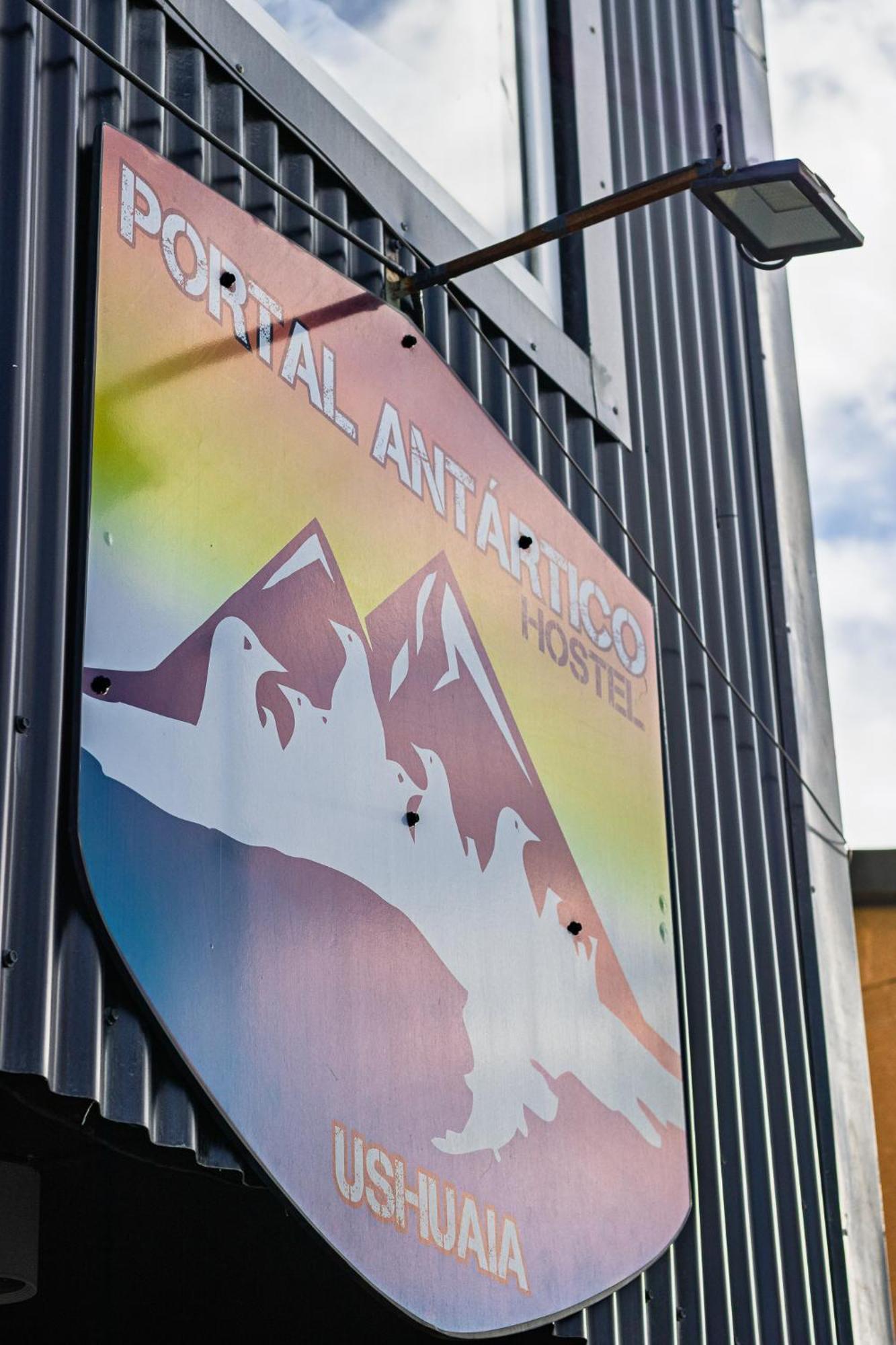 Portal Antartlco Hostel Ushuaia Exterior photo